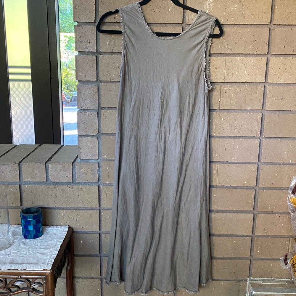 Magaschoni | Olive Green Linen Sleeveless Midi Dress